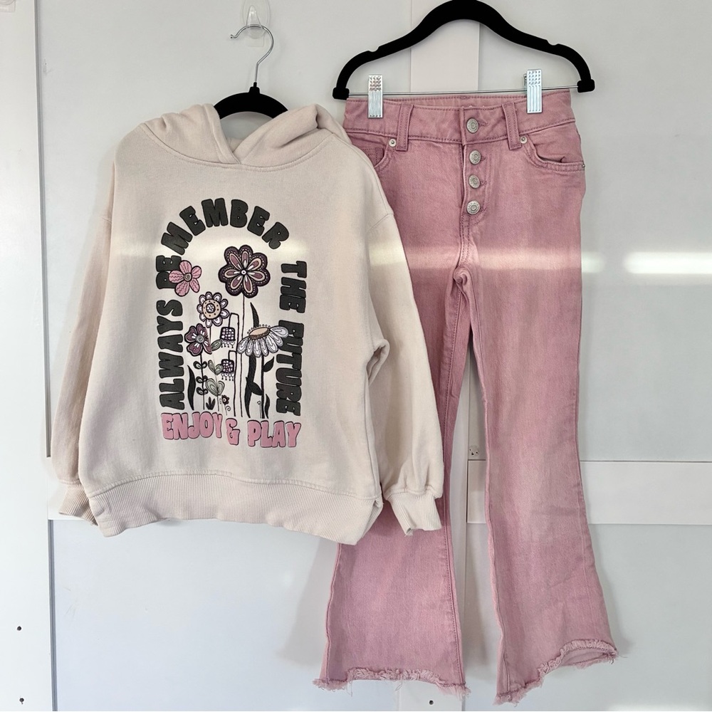 SOLD
Girls Matching Flared Jeans and Graphic Hoodie Set